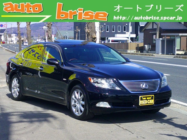 LS 600hL 4WD 