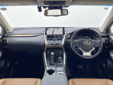 NX 300 バージョンL 4WD 4WD 本革シート