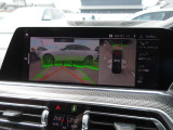 コーナーセンサーと見やすいリアカメラでバック駐車が苦手な方も楽々駐車ができます。