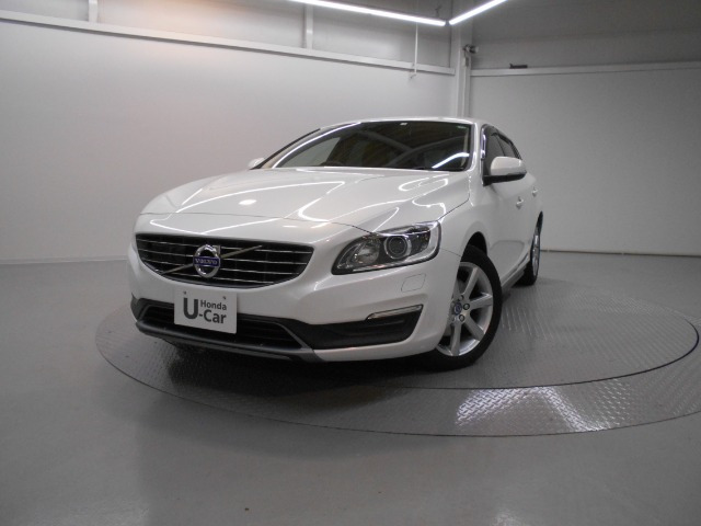 V60 D4 Rデザイン ディーゼル 