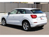 Q2 1.0 TFSI スポーツ 
