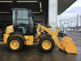 十文字店トラック・バス・重機センターは、スーパーモールラッキーのすぐ近く!ショッピングのついでに是非お立ち寄り下さい!トラック、バス、ホイールローダーなど展示中です!