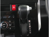 SUBARU認定U-Carはお客様に気持ちよくお乗りいただくために、独自のクリーニング基準を設定し内装から外装、エンジンルームに至るまでしっかりクリーニングをしておりますので快適にお乗りいただけます。