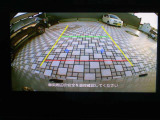 バックモニター付きで車庫入れも安心です。