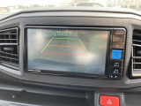 静岡ダイハツでは、メーカーの技術認定を受けたプロの整備士が整備を実施いたします。目に見えない部分までしっかりと点検するので安心です。