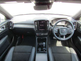 XC40 B4 AWD Rデザイン 4WD 