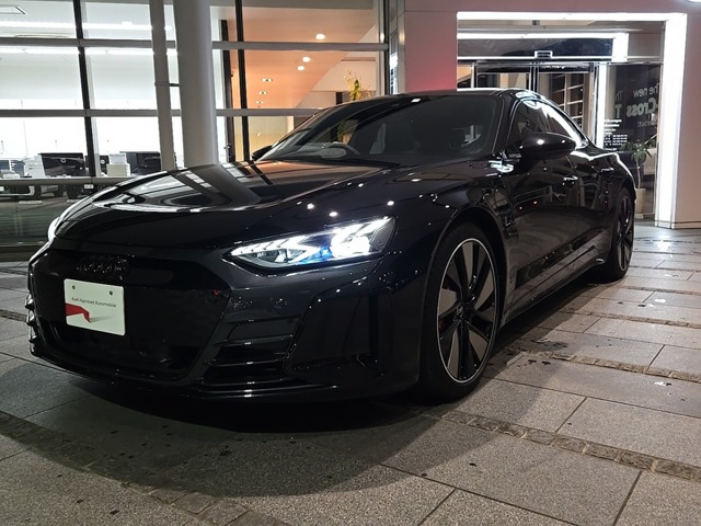 e-tron GT クワトロ 4WD 
