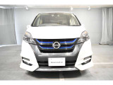 セレナ 1.2 e-POWER ハイウェイスター V 