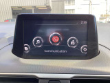 車をコミュニケーションツールにする、マツダのコネクティビティシステム「MAZDAコネクト」Facebook,Twitterなどの機能や、インターネットラジオ、ハンズフリー通話等の機能を備えています♪
