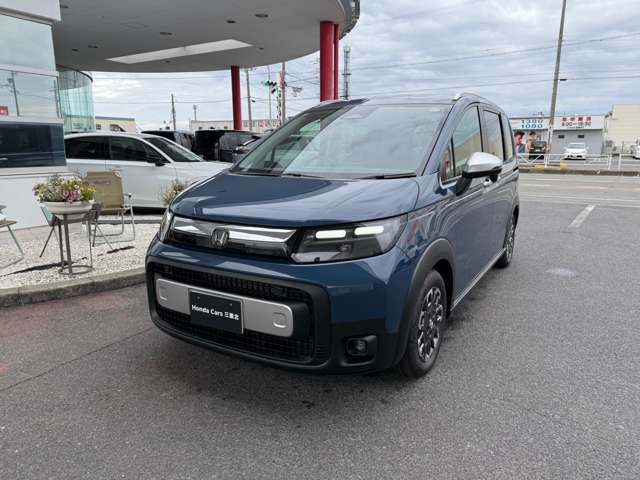 ホンダ フリード 1.5 クロスター の中古車詳細 (5,000km, シーベッド