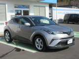 広々とした車内空間に優れた燃費性能。更にデザインも上質で人気のお車です!