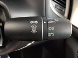 オートライトシステム 車外の明るさを感知し、自動でヘッドライトのON,OFFをコントロールします