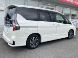 セレナ 2.0 ハイウェイスター V 