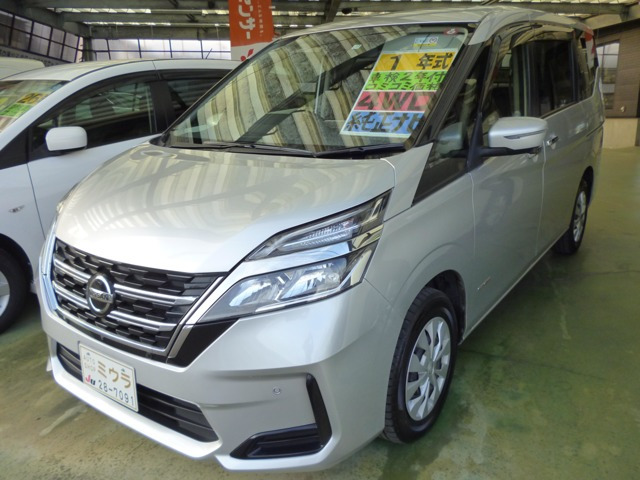 セレナ 2.0 B 4WD 