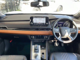 アウトランダー PHEV 2.4 P 4WD 本革シート