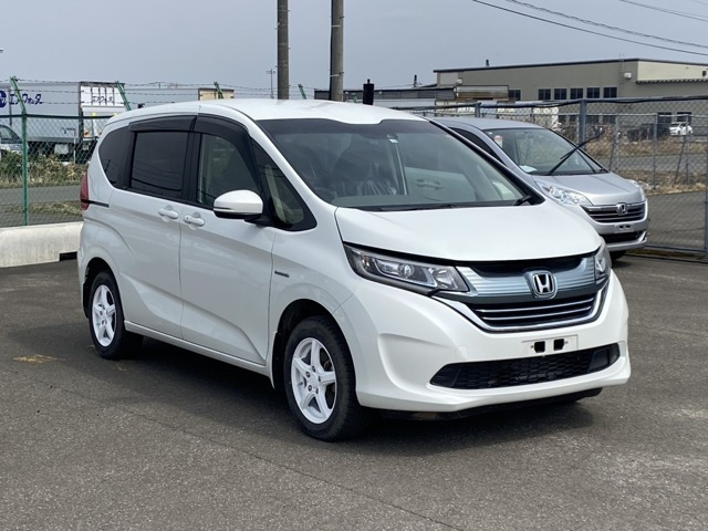 フリード 1.5 ハイブリッド G ホンダセンシング 4WD 両側パワースライドドア・シート...