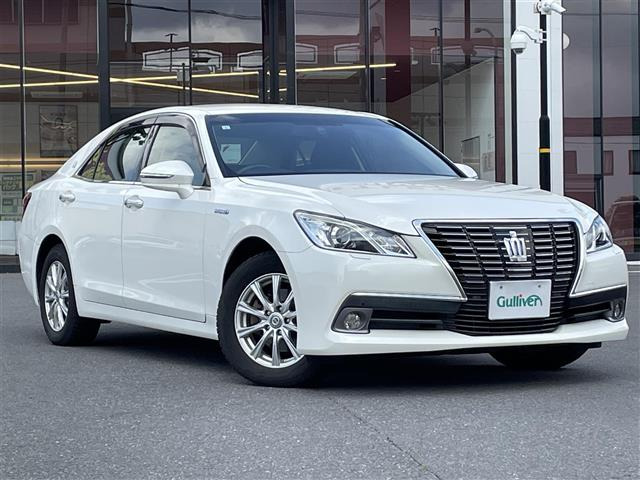クラウン ハイブリッド 2.5 ロイヤルサルーンG Four 4WD ワンオーナー