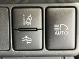 【レーントレーシングアシスト】高速道路走行時、車線からはみ出しそうになるとレーンの中央を走るようにステアリング操作をアシスト。より安全な運転をサポートしてくれます!