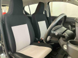 たとえばダイハツのお店にある、たくさんのスマアシ搭載車は、正常に作動する事をしっかり確認します。