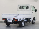 4WD車で冬の雪道も安心して走れます。