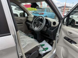 見通しのよいすっきりとした視界で、誰でも運転しやすいです。運転のしやすさは疲れにくさにも繋がりますよ♪