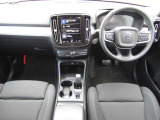 XC40  B3 モメンタム