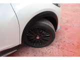 205/55R17タイヤ+17インチ専用アルミホイールです。スタッドレスタイヤや各種オプションのご注文も承っております(^^)!