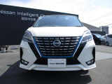 セレナ 1.2 e-POWER ハイウェイスター V 