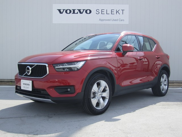XC40  B3 モメンタム