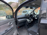 当店は走行距離不明・改ざん車は販売いたしません!安心してお車に乗って頂けるようご案内致します。