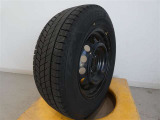 R4年式冬タイヤ195/65R15ブリヂストン製です。