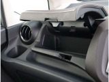 内外装クリーニングが実施されますので、気持ち良く新しいカーライフがスタートできます