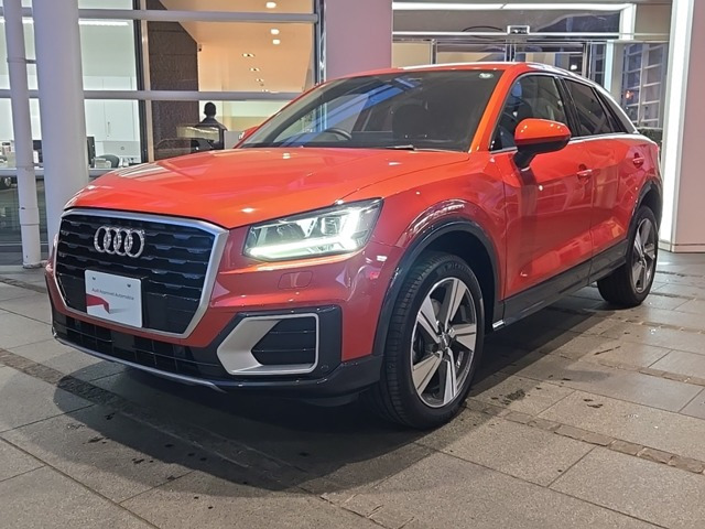 Q2 1.0 TFSI スポーツ 