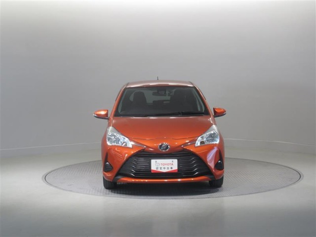 トヨタ ヴィッツ 1.0 F の中古車詳細 (42,000km, オレンジ