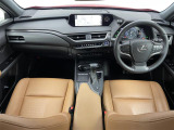 UX 250h バージョンC サンルーフ 修復歴無し