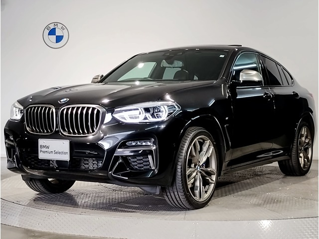X4 M40i 4WD 