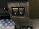 運転席・助手席にはシートヒーター機能が付いています。寒い日の心強い味方です♪