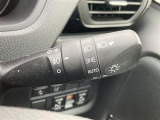 【オートライト(AUTO)】外の明るさをシステムが感知して、自動でヘッドライトが点灯します!ヘッドライトをつけ忘れを防ぐ便利機能です。