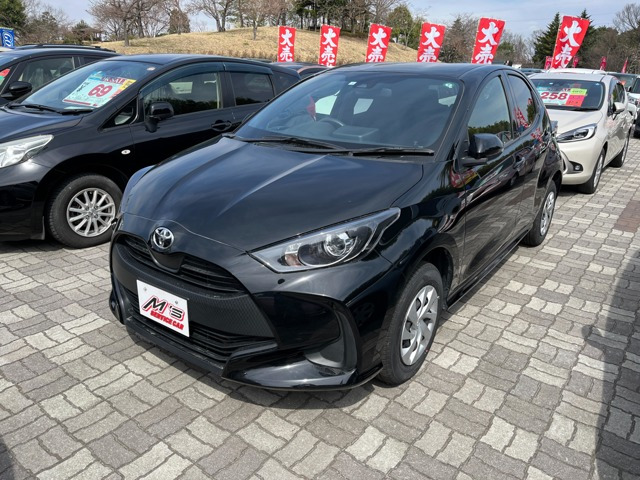 ヤリス 1.5 X 4WD 寒冷地仕様 メモリーナビ バックカメラ