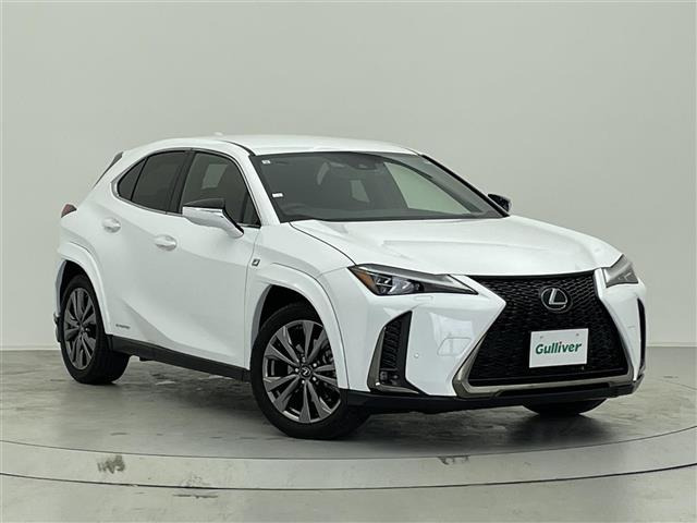 UX 250h Fスポーツ 4WD 本革シート