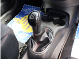 【車屋】として、長く車業界に従事した経験豊富なスタッフが多数在籍しております。