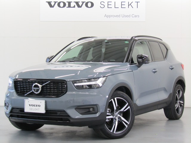 XC40 B4 AWD Rデザイン 4WD 