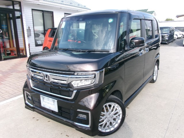 N-BOXカスタム L ターボ 4WD 