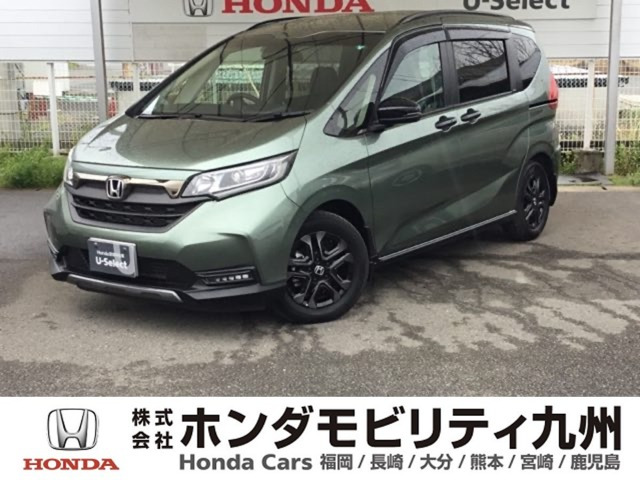 フリード+ 1.5 クロスター ブラックスタイル 