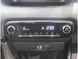 オートエアコンで快適な室内です。