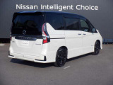 セレナ 1.2 e-POWER ハイウェイスター V アーバンクロム 