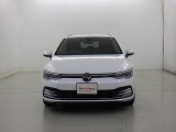 VWは小さな車も、大きな車も、平等です。クラスによって品質や安全性に差を付けない。ボディ剛性と精度、重厚なドアの音はどの車種も共通です。是非一度体感してみて下さい。