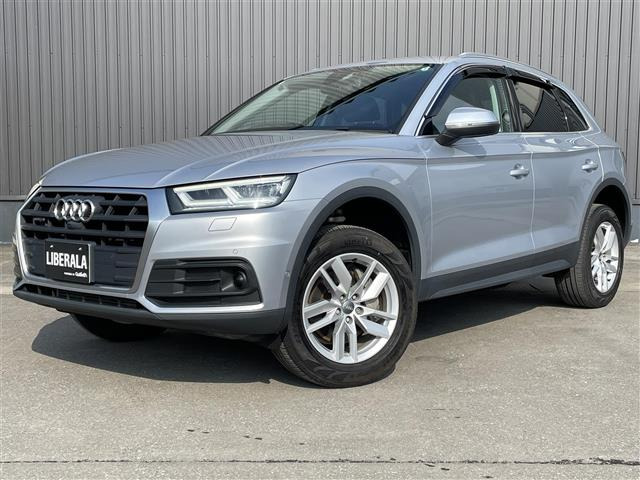 Q5 2.0 TFSI クワトロ スポーツ 4WD 本革シート