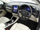 XC40 ウルトラ B4 AWD 4WD 