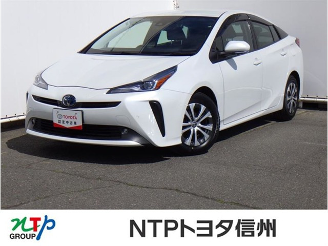 プリウス 1.8 A プレミアム E-Four 4WD 